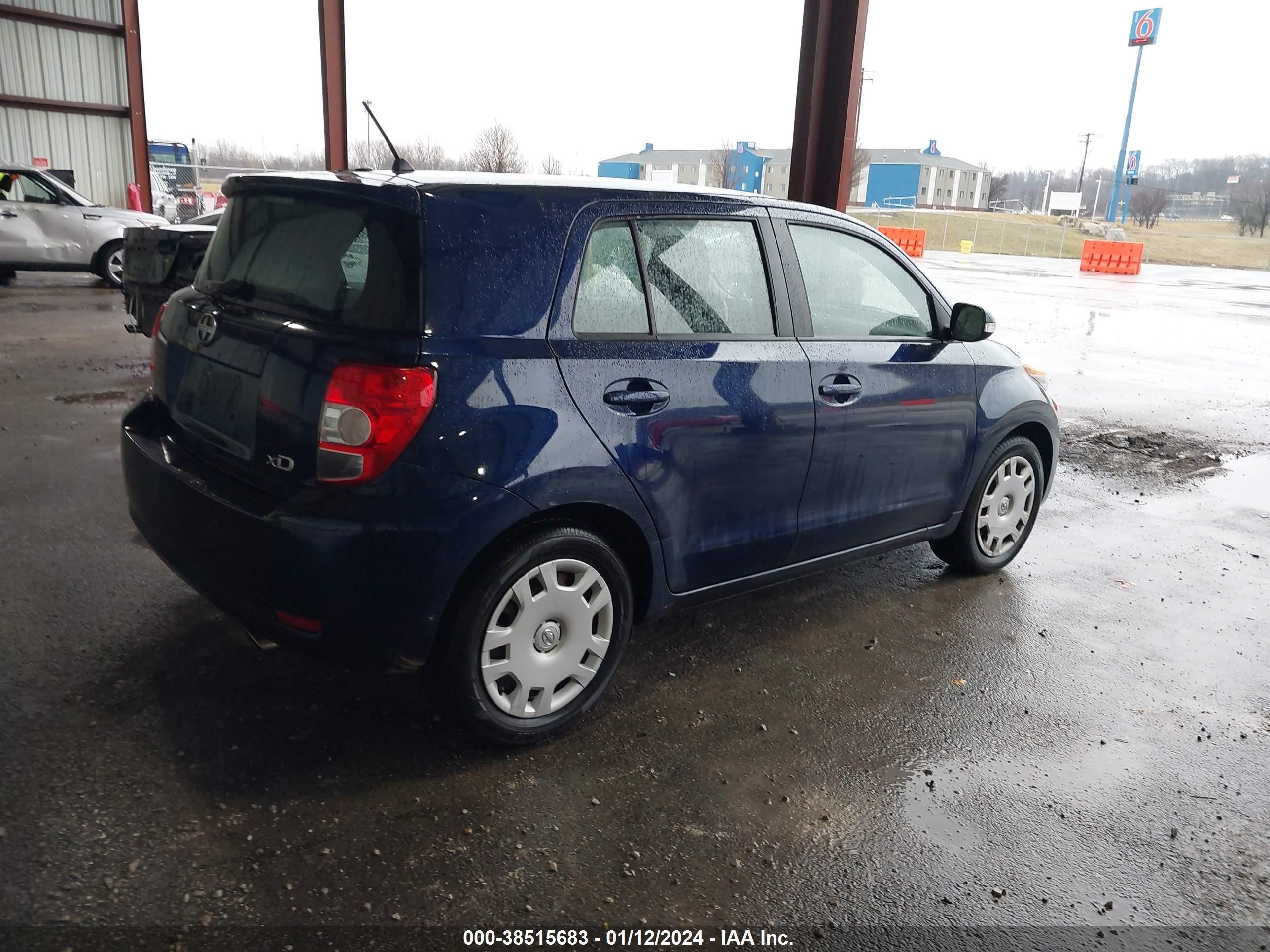 Photo 3 VIN: JTKKU10478J016667 - SCION XD 