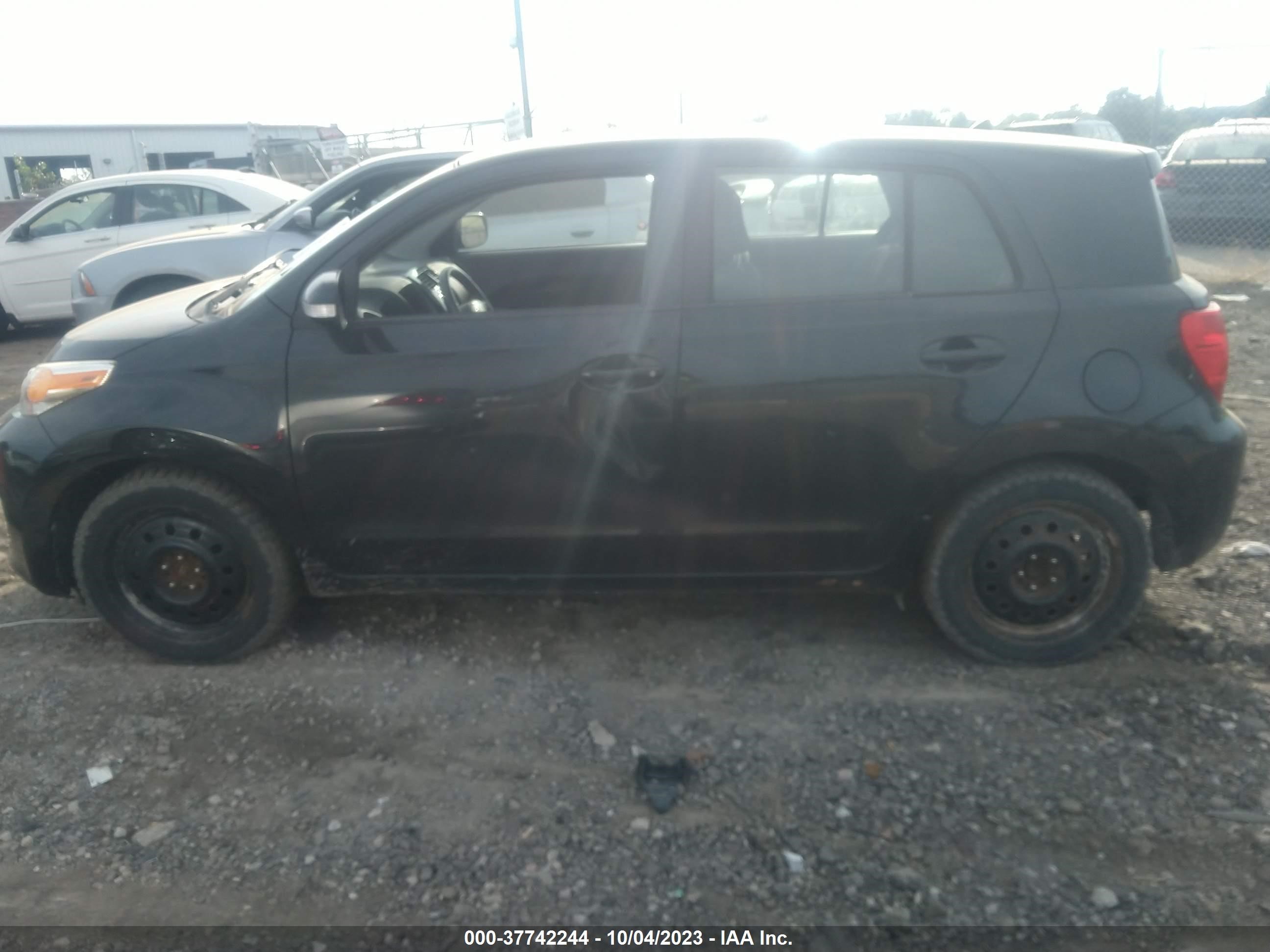 Photo 13 VIN: JTKKU10489J050215 - SCION XD 