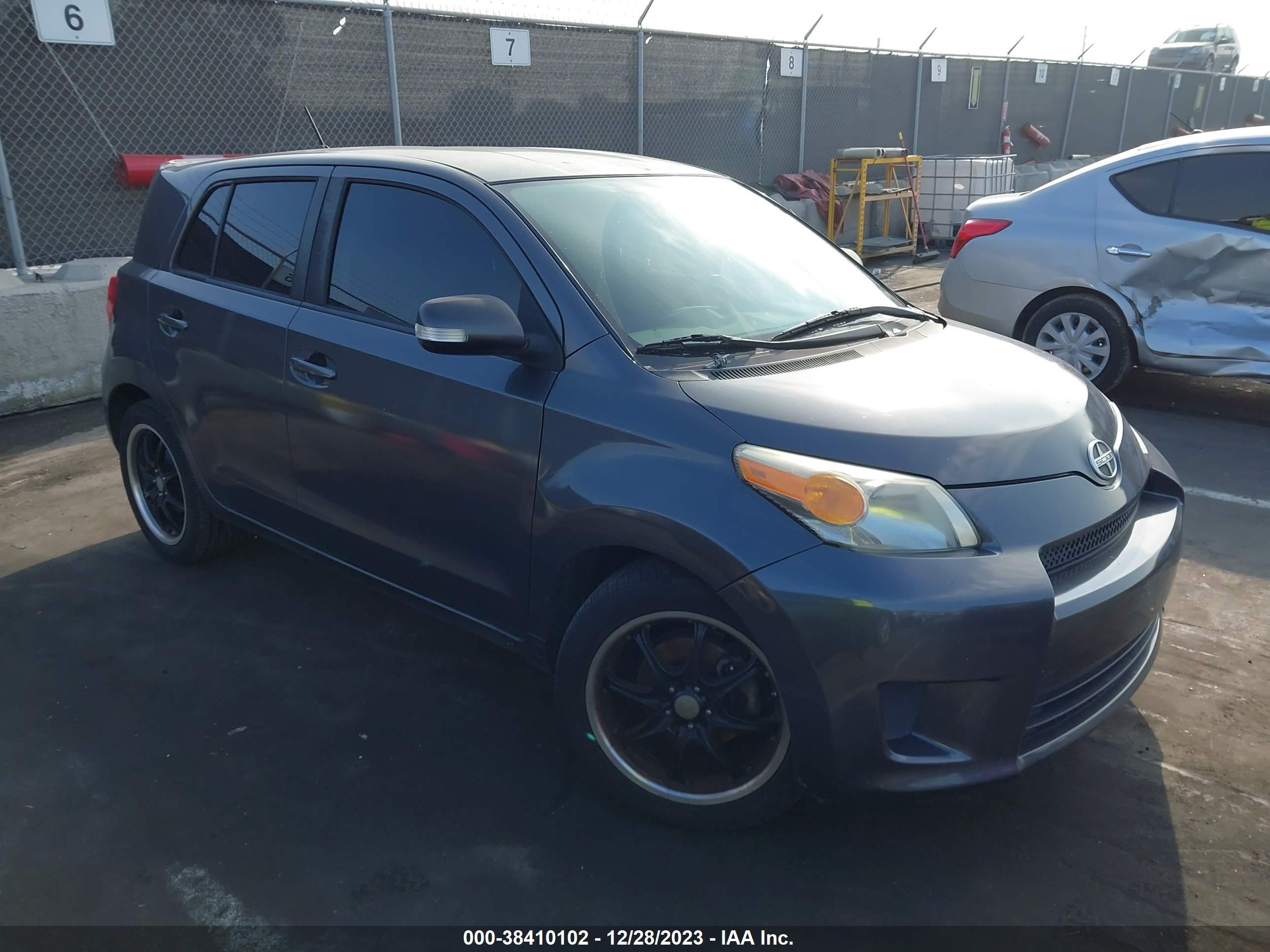 Photo 0 VIN: JTKKU10498J012863 - SCION XD 