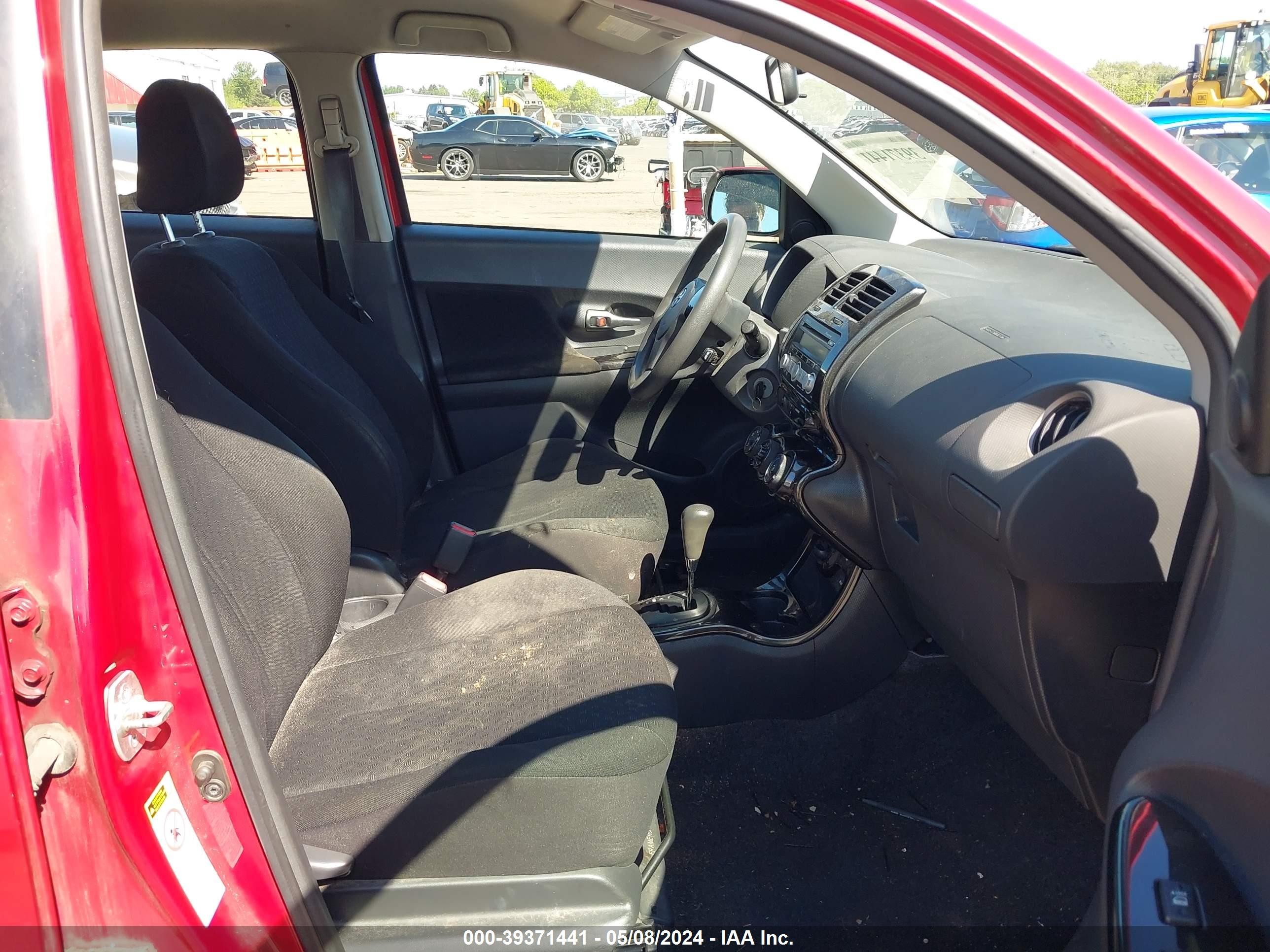 Photo 4 VIN: JTKKU10498J017609 - SCION XD 