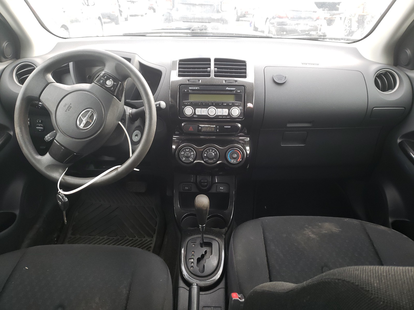 Photo 8 VIN: JTKKU10499J037876 - SCION XD AUTOMAT 