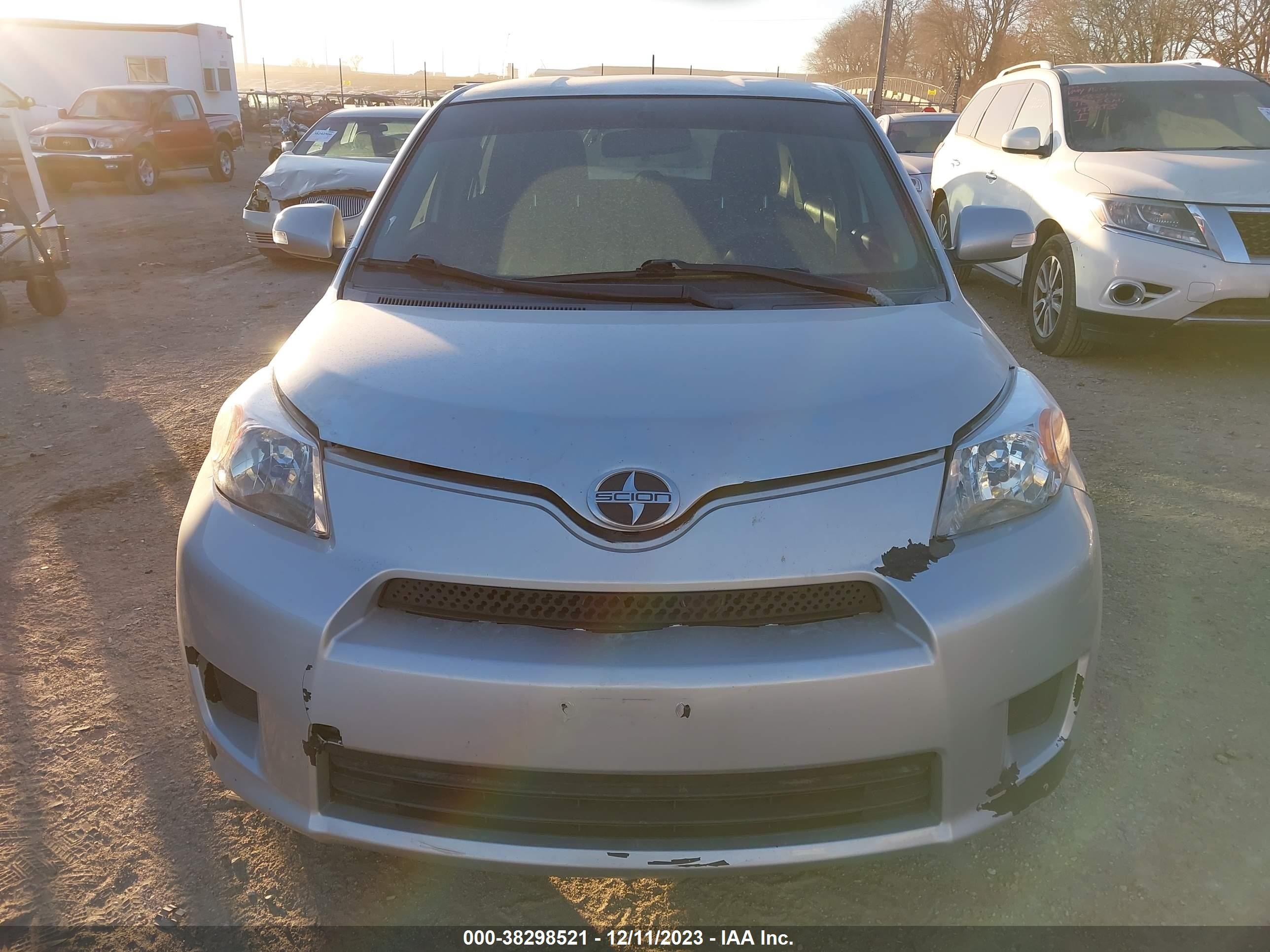 Photo 5 VIN: JTKKU104X8J000284 - SCION XD 