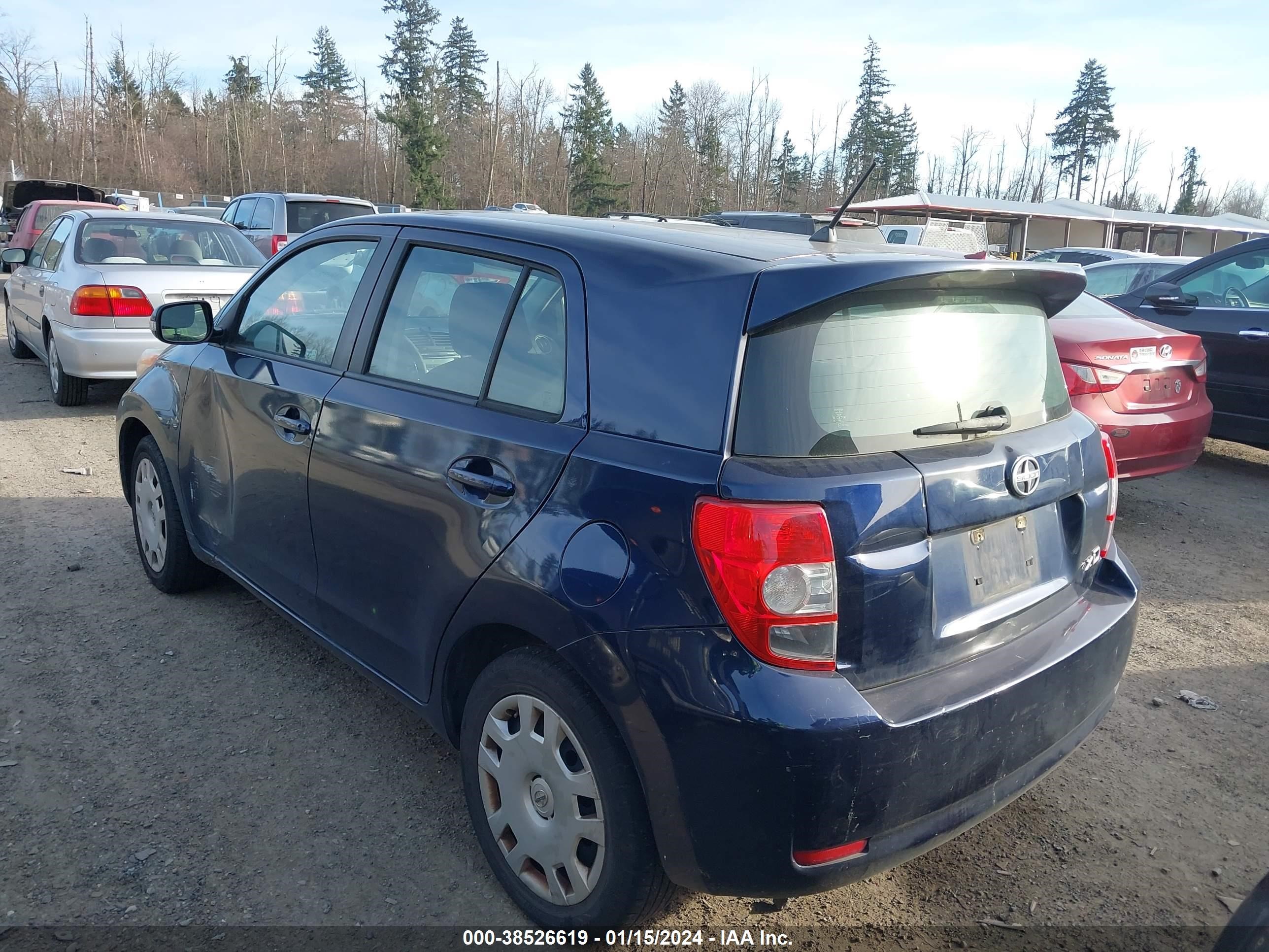 Photo 2 VIN: JTKKU104X8J004755 - SCION XD 