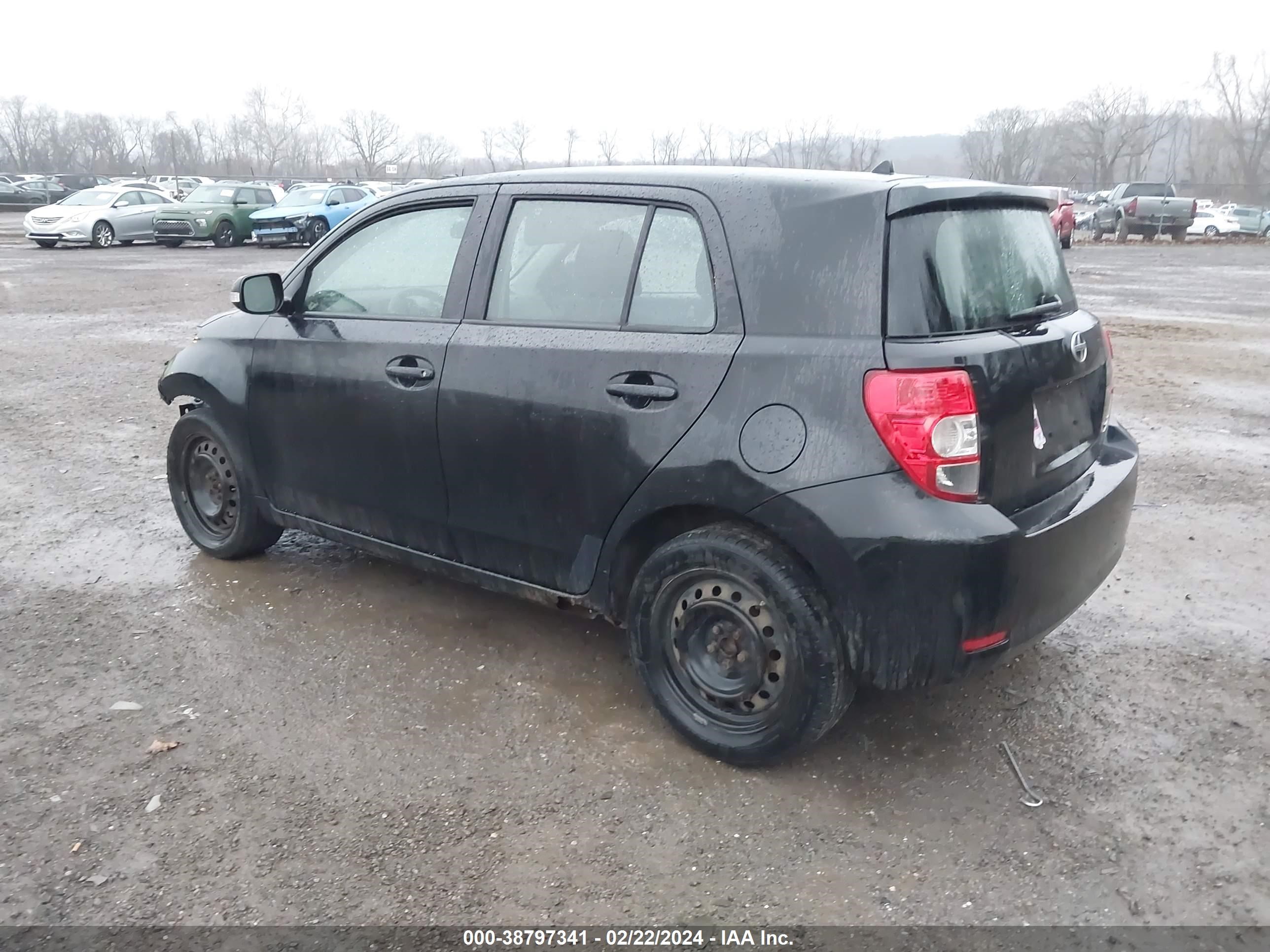 Photo 2 VIN: JTKKU104X8J024181 - SCION XD 