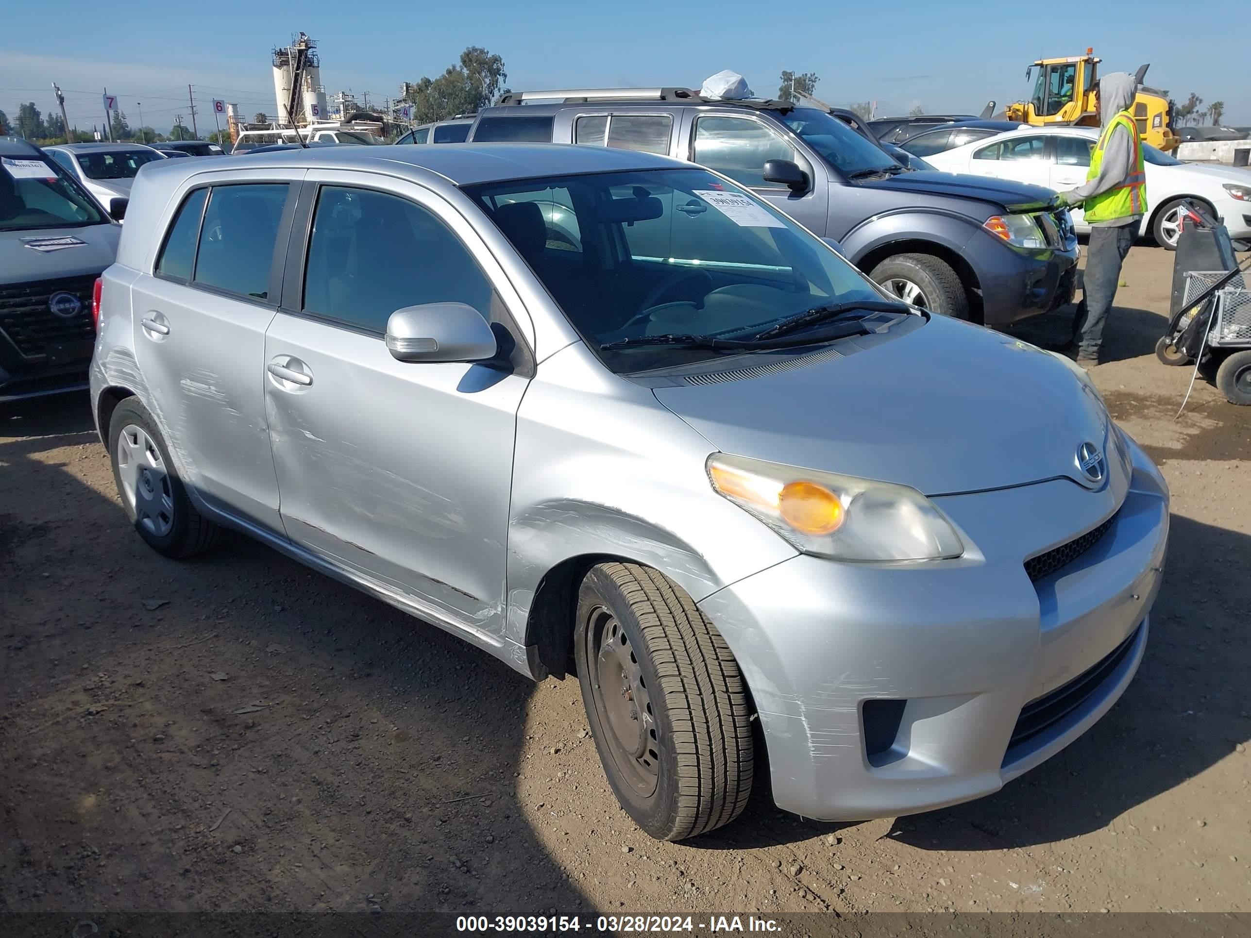 Photo 0 VIN: JTKKU4B42C1026496 - SCION XD 