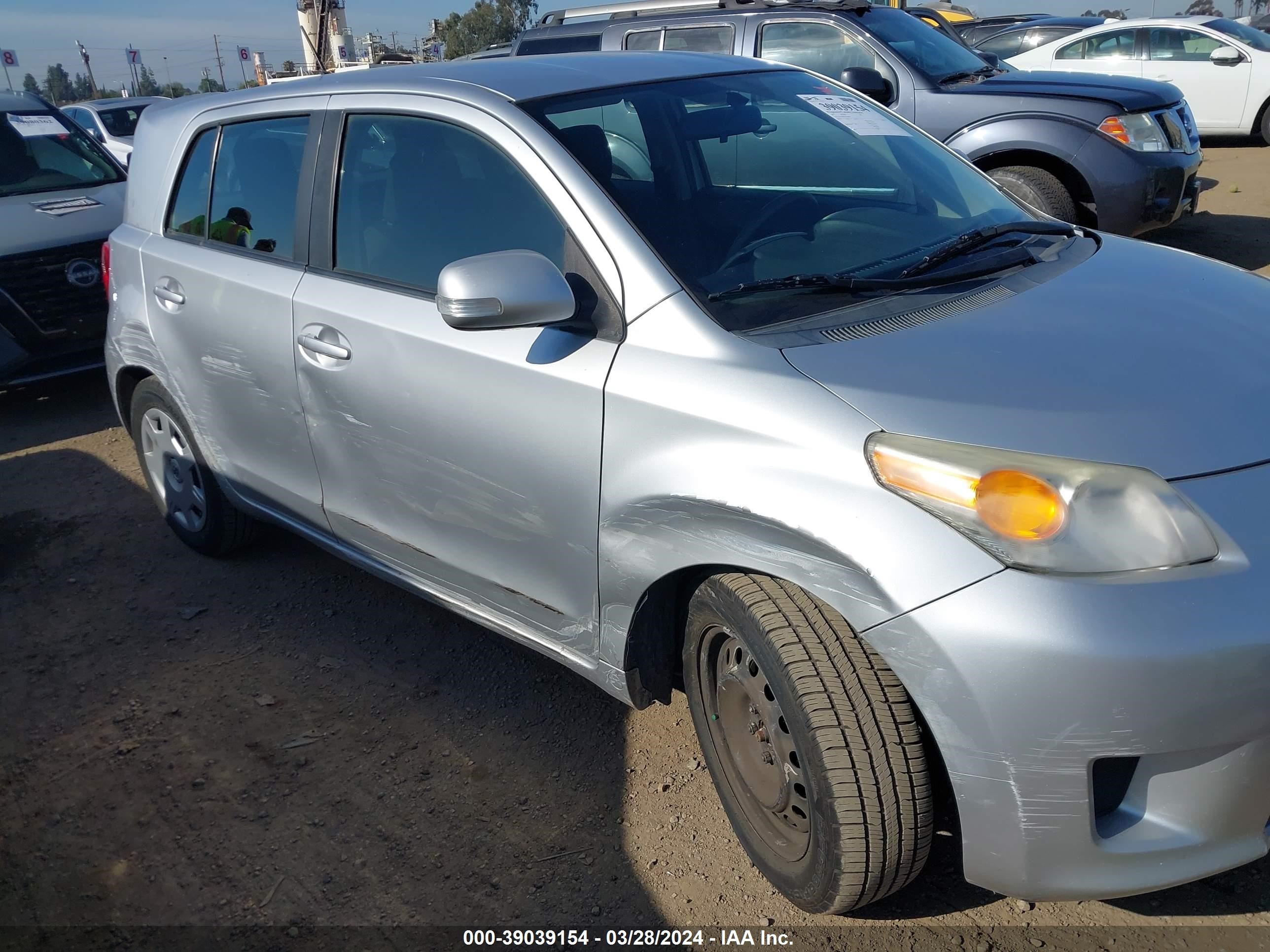 Photo 5 VIN: JTKKU4B42C1026496 - SCION XD 