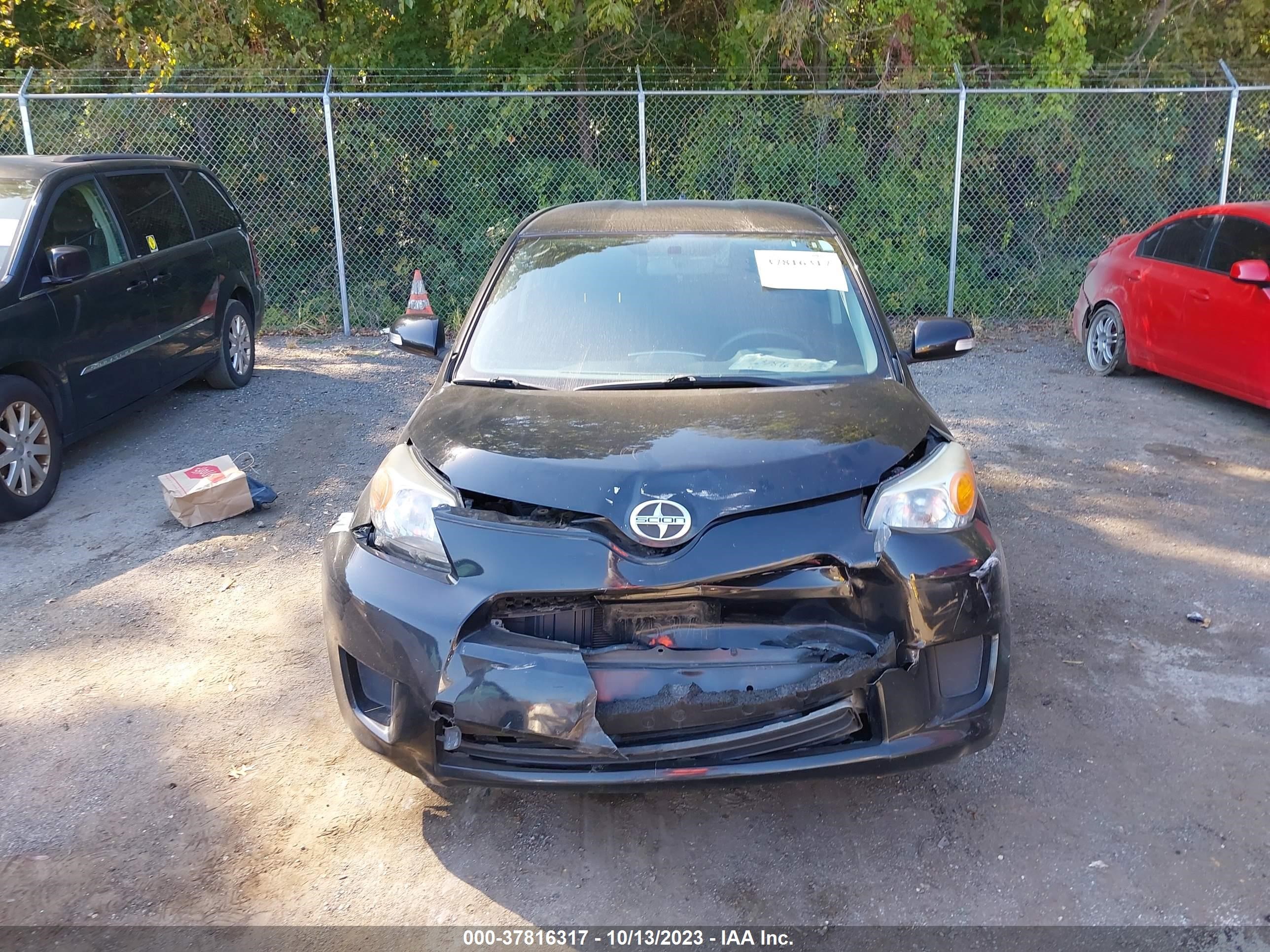 Photo 10 VIN: JTKKU4B43B1013738 - SCION XD 