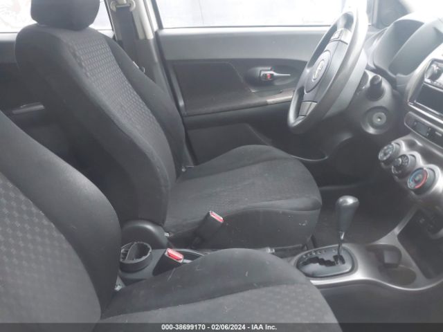 Photo 4 VIN: JTKKU4B44C1019677 - SCION XD 