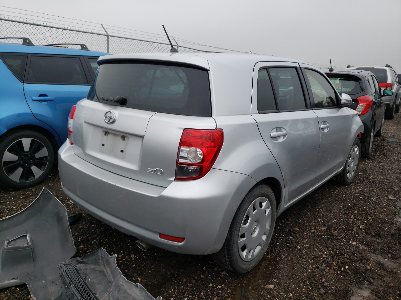 Photo 3 VIN: JTKKU4B45A1000200 - TOYOTA SCION XD 