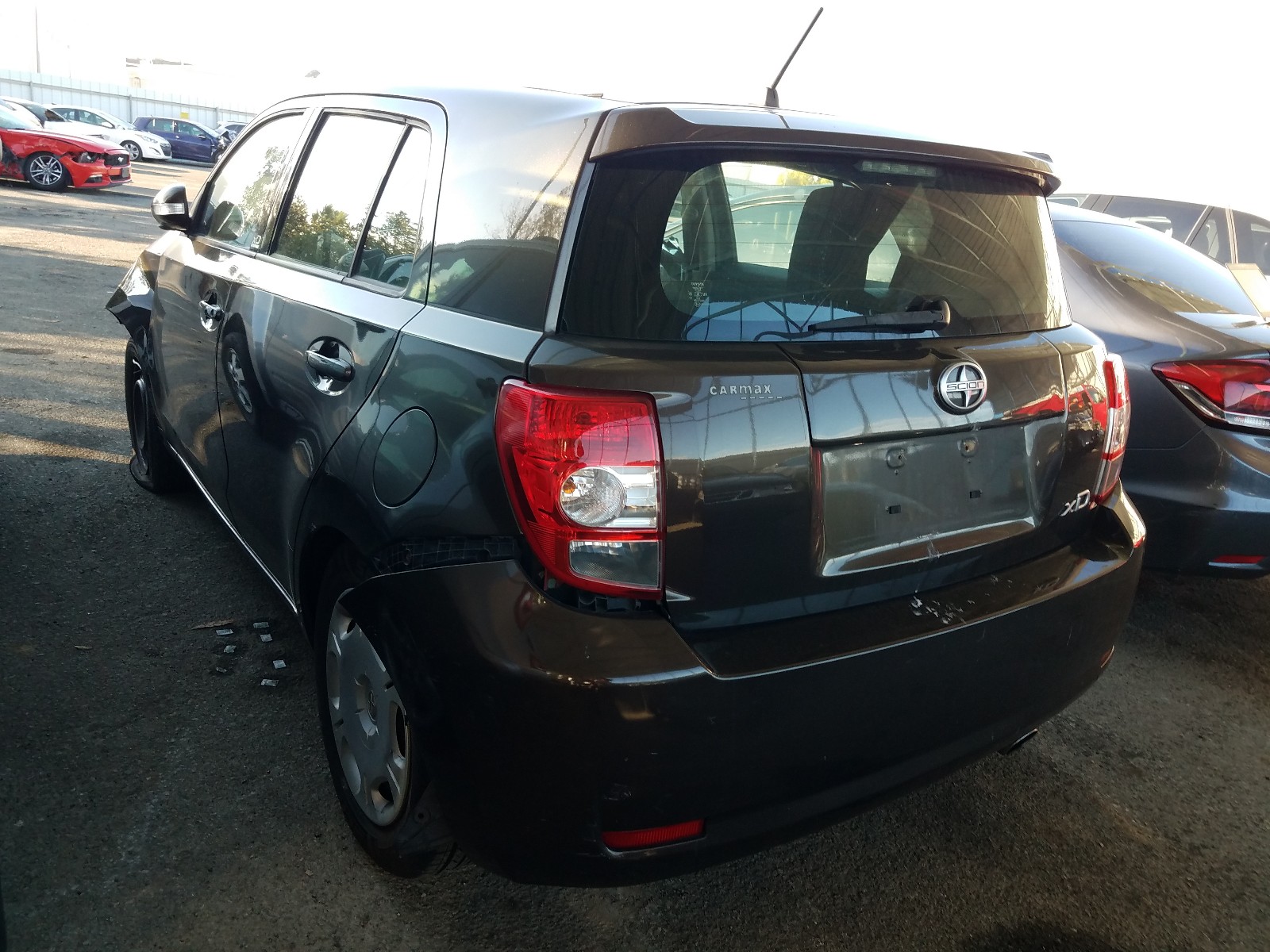 Photo 2 VIN: JTKKU4B45B1008718 - TOYOTA SCION XD 