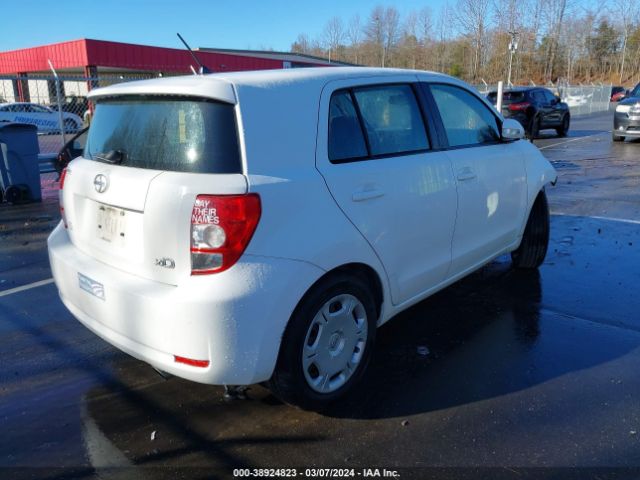 Photo 3 VIN: JTKKU4B45B1012798 - SCION XD 