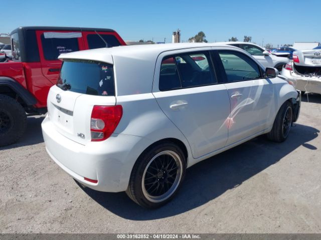 Photo 3 VIN: JTKKU4B45C1023799 - TOYOTA SCION XD 