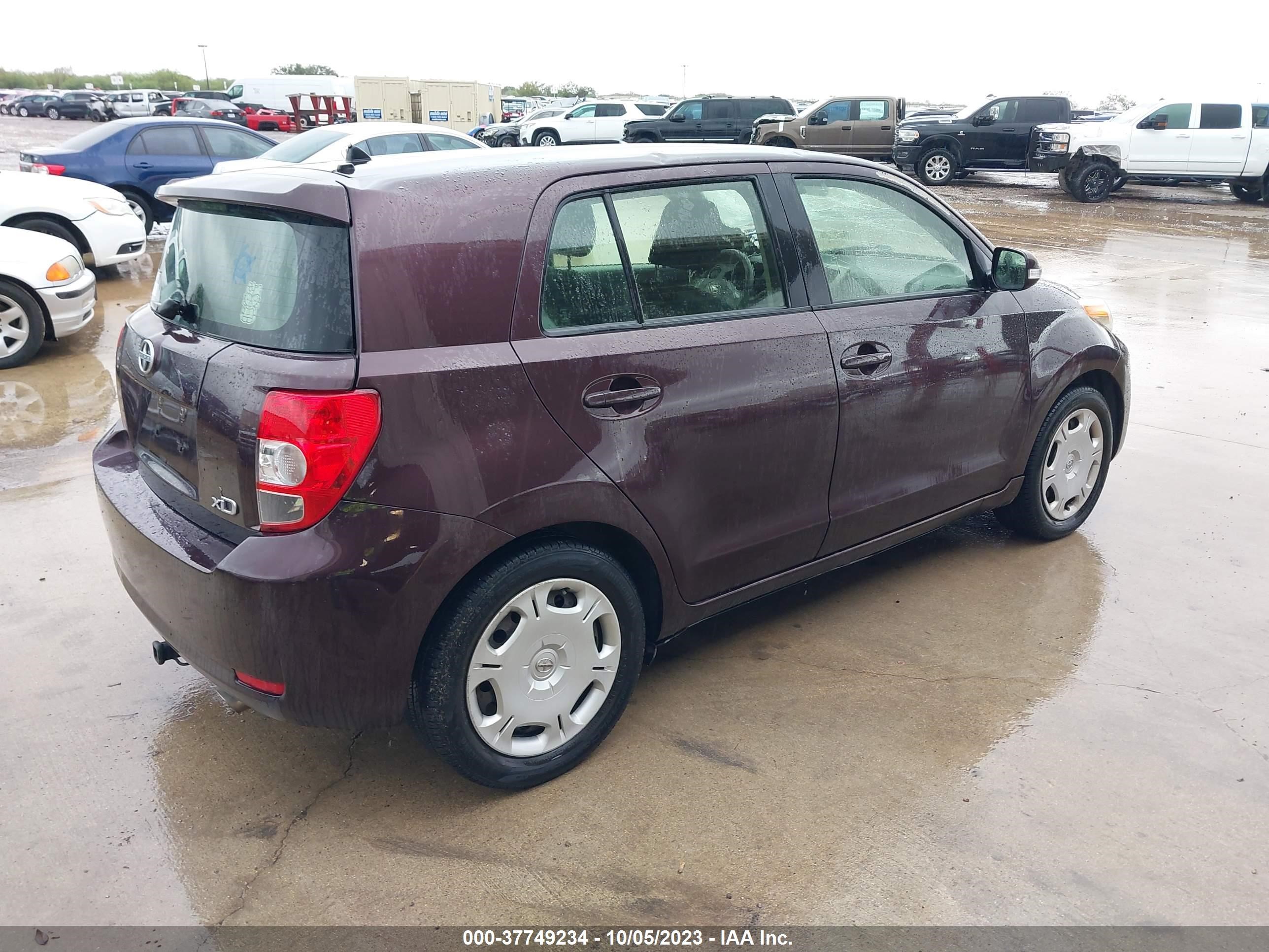 Photo 3 VIN: JTKKU4B46C1024962 - SCION XD 