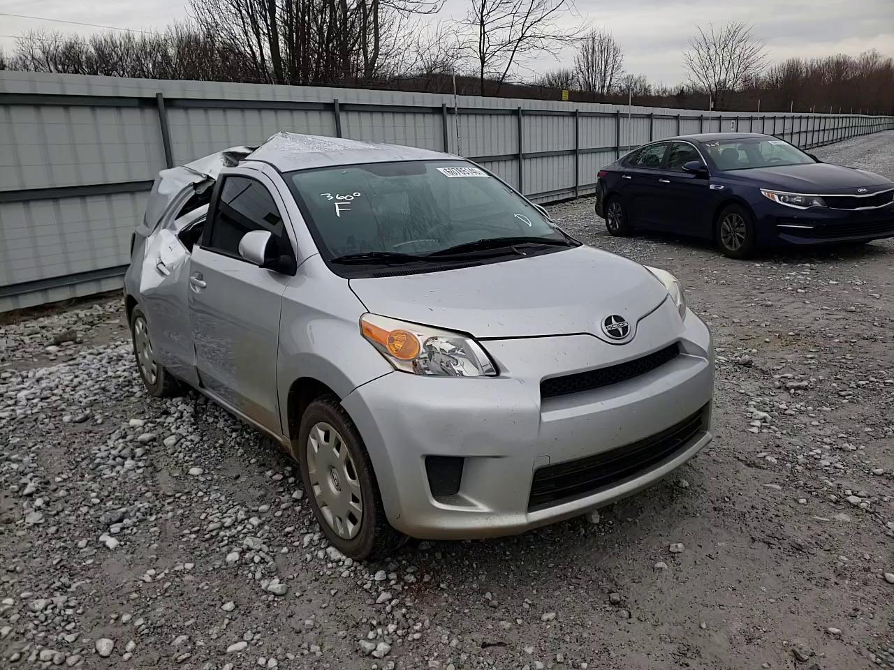 Photo 10 VIN: JTKKU4B48C1023313 - TOYOTA SCION XD 