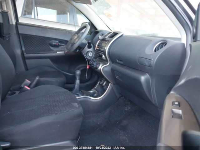 Photo 4 VIN: JTKKU4B48C1024302 - SCION XD 