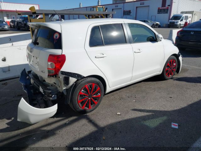 Photo 3 VIN: JTKKU4B48C1025692 - SCION XD 