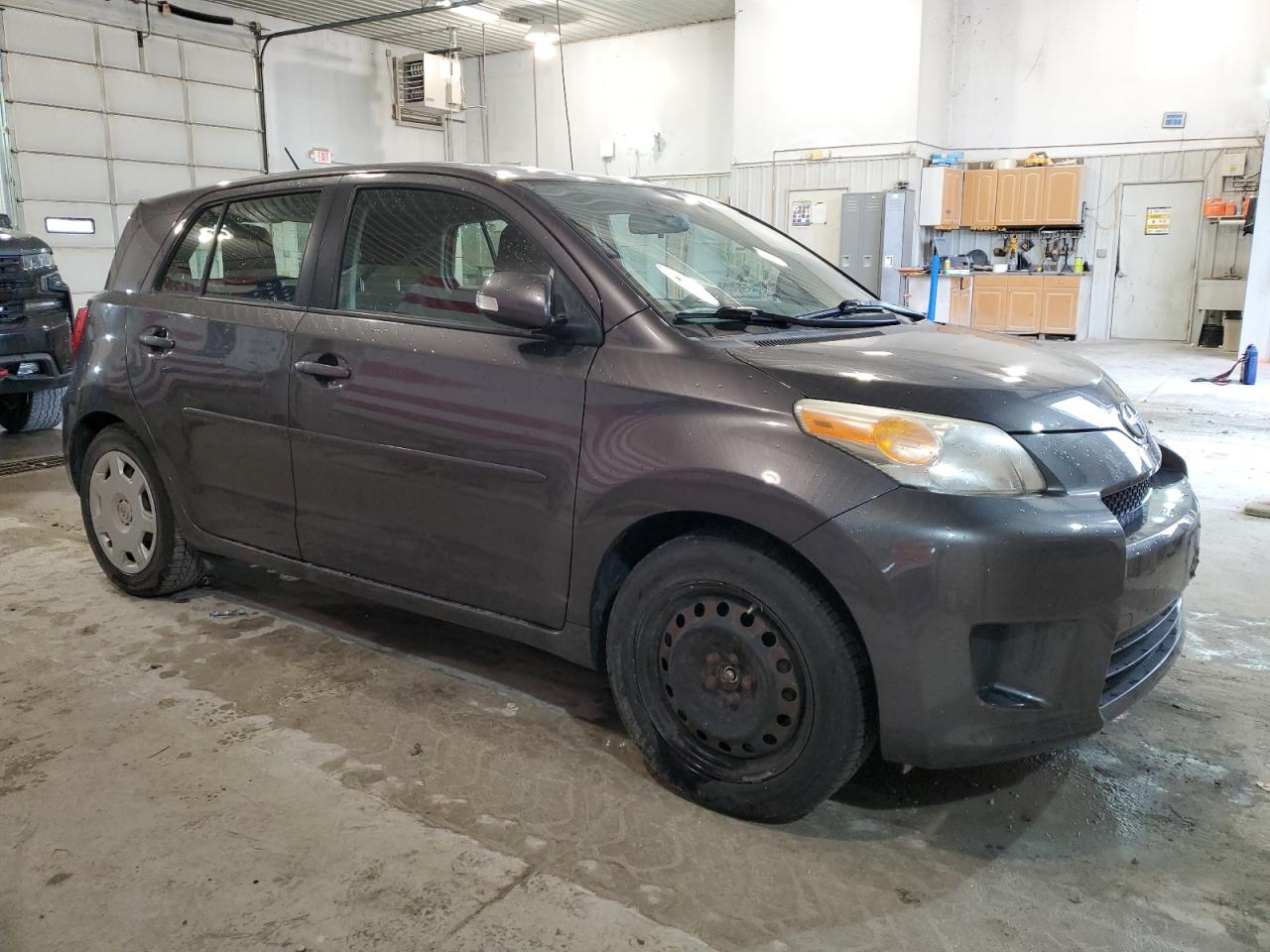 Photo 3 VIN: JTKKU4B4XC1015620 - SCION XD 