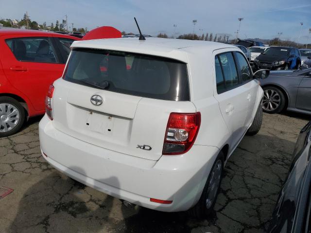 Photo 2 VIN: JTKKU4B4XC1024639 - TOYOTA SCION XD 