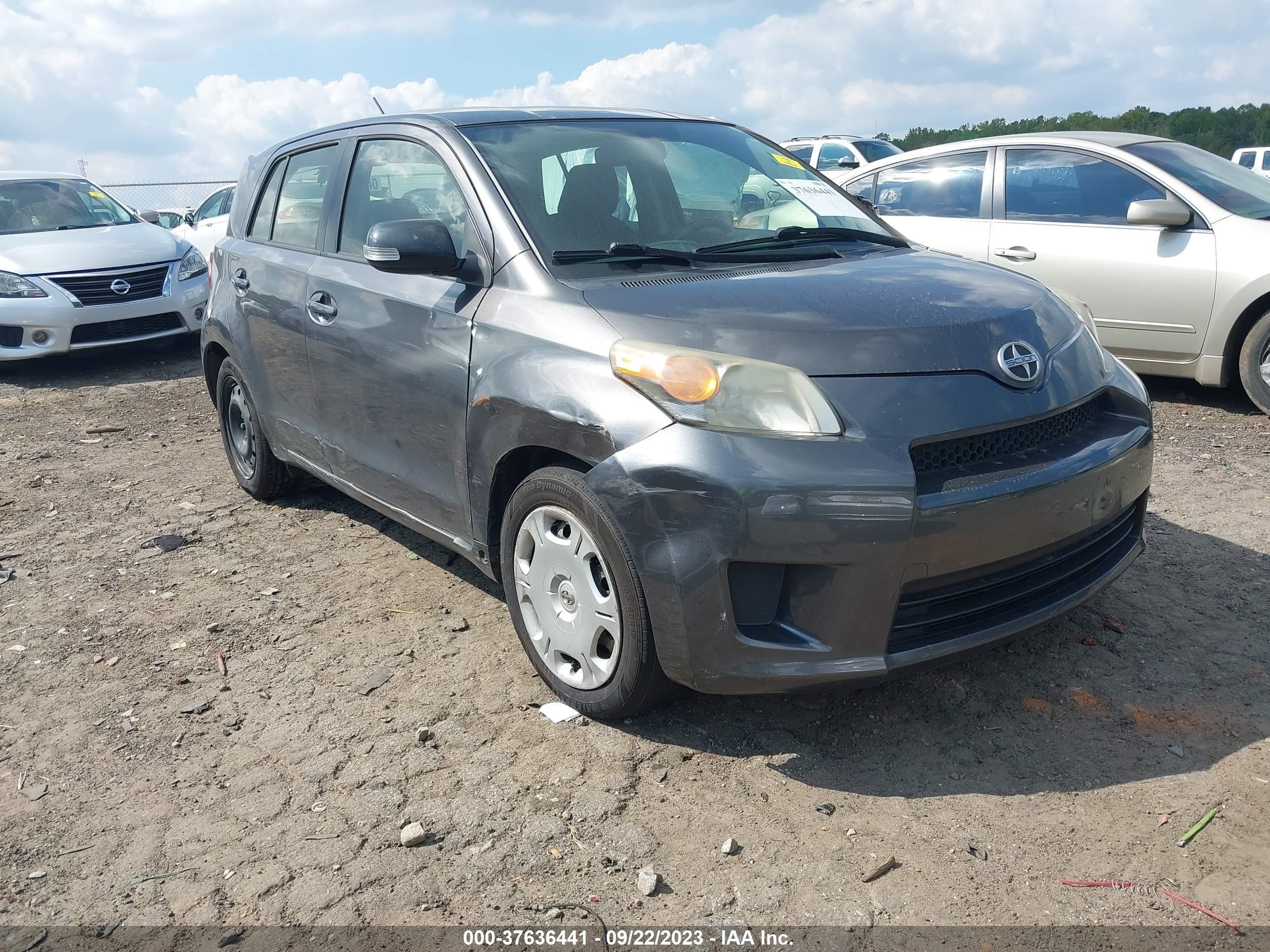 Photo 12 VIN: JTKKUPB40D1038021 - SCION XD 