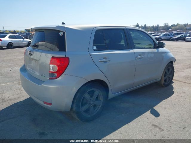 Photo 3 VIN: JTKKUPB42D1038814 - SCION XD 