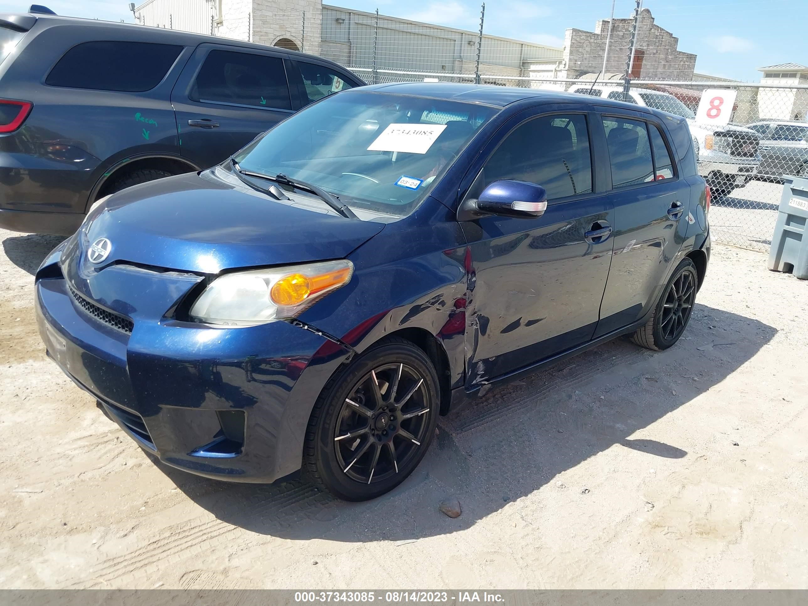 Photo 1 VIN: JTKKUPB42E1041052 - SCION XD 