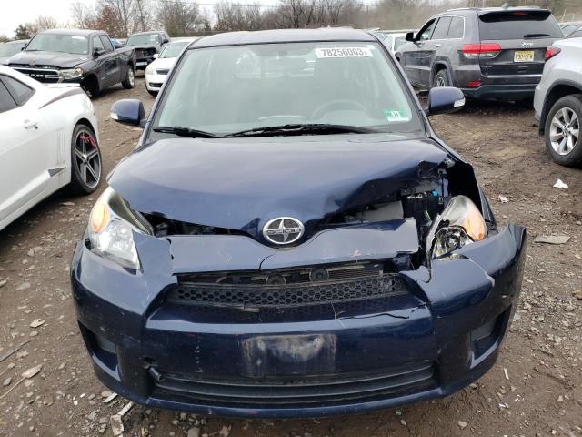 Photo 4 VIN: JTKKUPB43D1029006 - TOYOTA SCION 