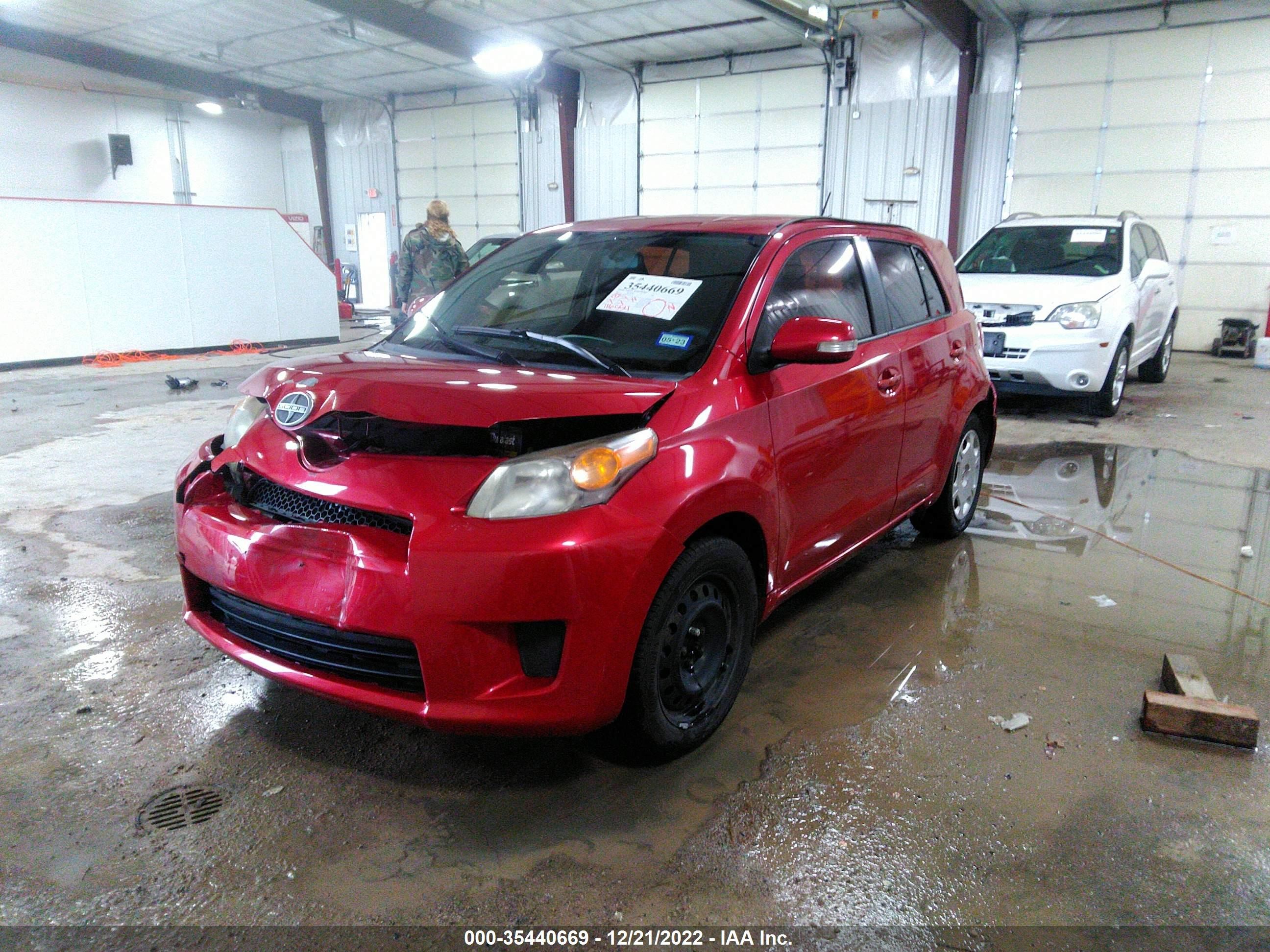 Photo 1 VIN: JTKKUPB43E1042551 - SCION XD 