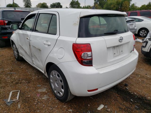 Photo 2 VIN: JTKKUPB44D1035610 - TOYOTA SCION XD 