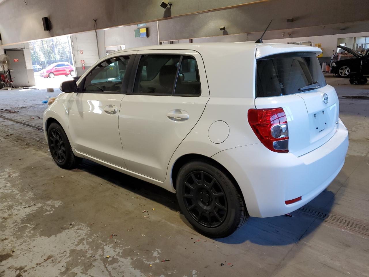 Photo 1 VIN: JTKKUPB44D1038815 - SCION XD 