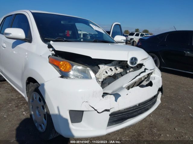 Photo 5 VIN: JTKKUPB44E1045233 - SCION XD 