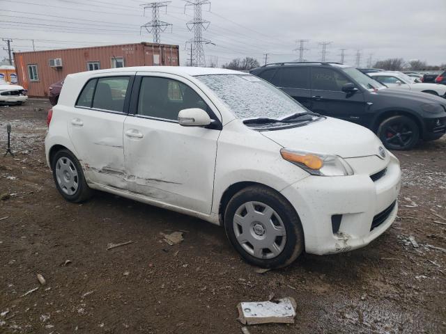 Photo 3 VIN: JTKKUPB45D1033980 - TOYOTA SCION XD 