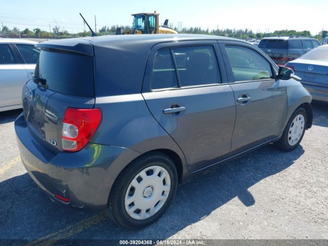 Photo 3 VIN: JTKKUPB45E1045550 - SCION XD 