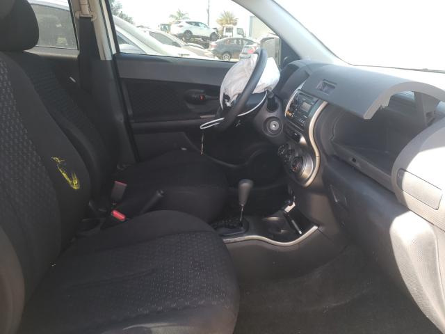 Photo 4 VIN: JTKKUPB46D1035673 - TOYOTA SCION XD 