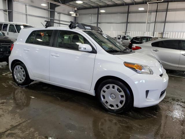 Photo 3 VIN: JTKKUPB47D1038176 - TOYOTA SCION XD 