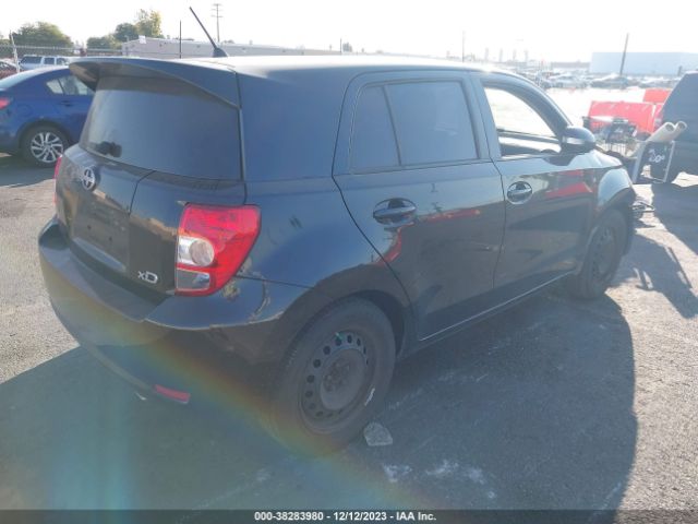 Photo 3 VIN: JTKKUPB47E1045145 - TOYOTA SCION XD 