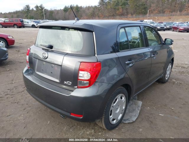 Photo 3 VIN: JTKKUPB4XE1044104 - SCION XD 