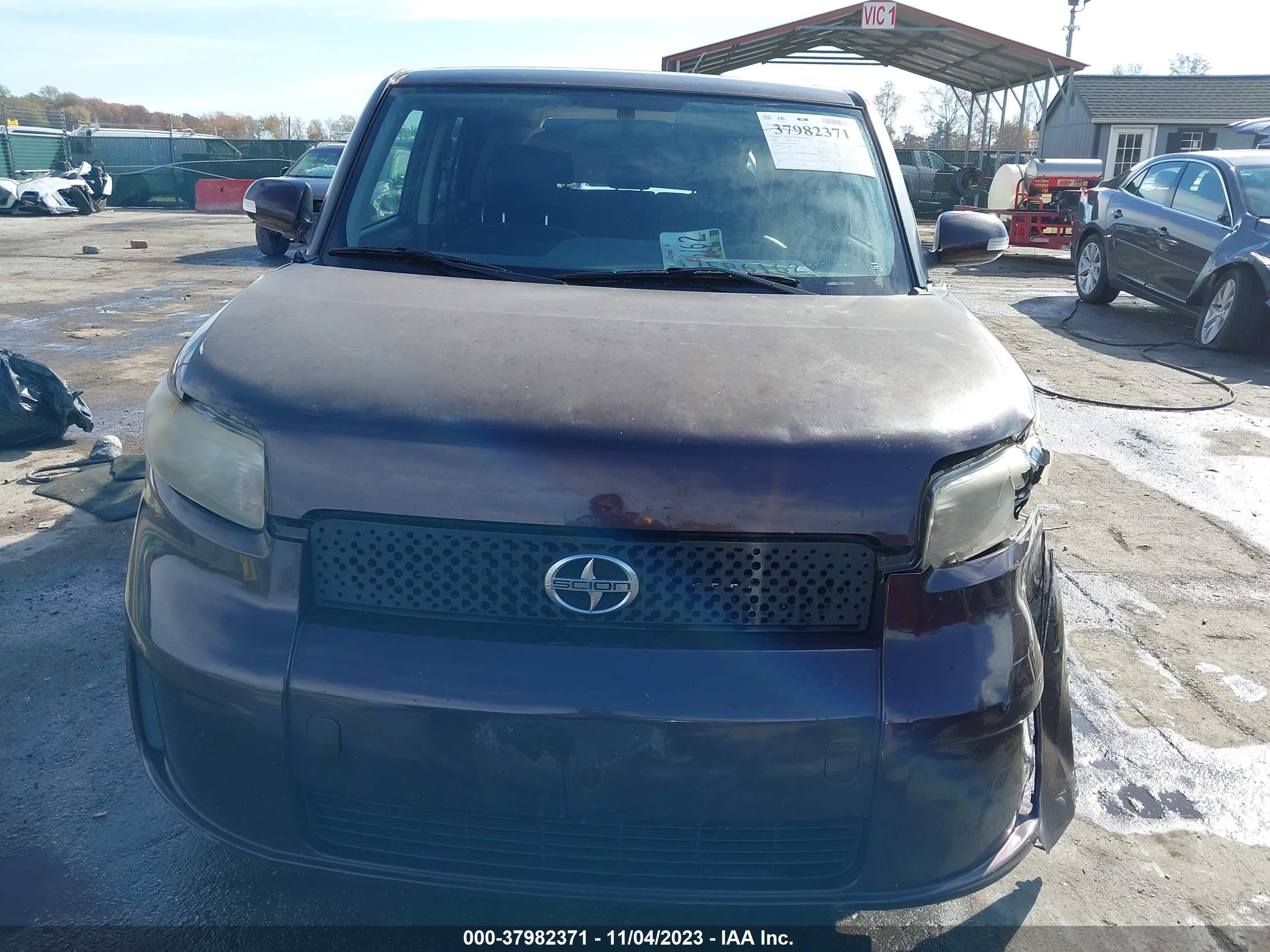 Photo 11 VIN: JTLKE50E081002523 - SCION XB 