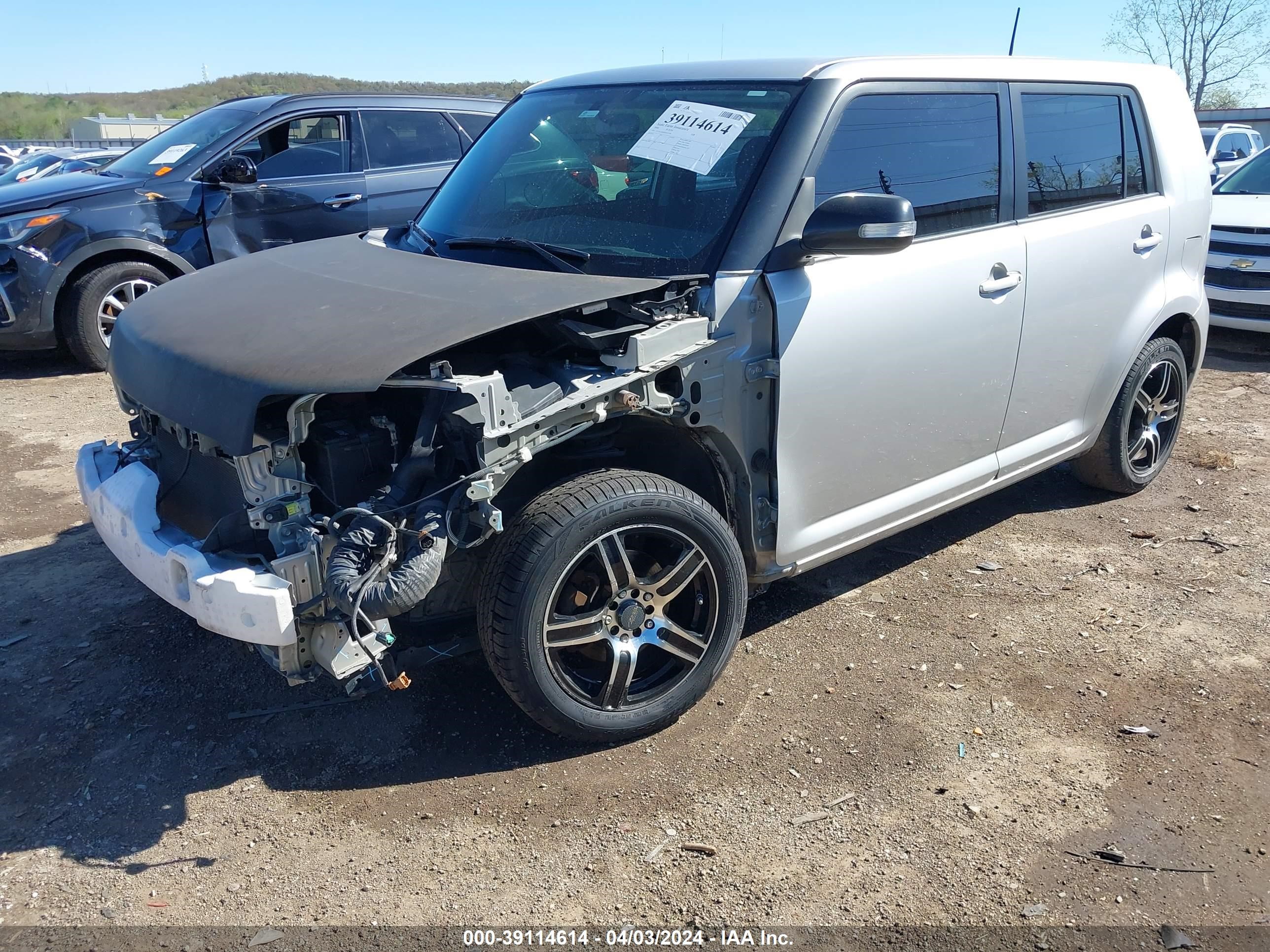 Photo 1 VIN: JTLKE50E081025316 - SCION XB 