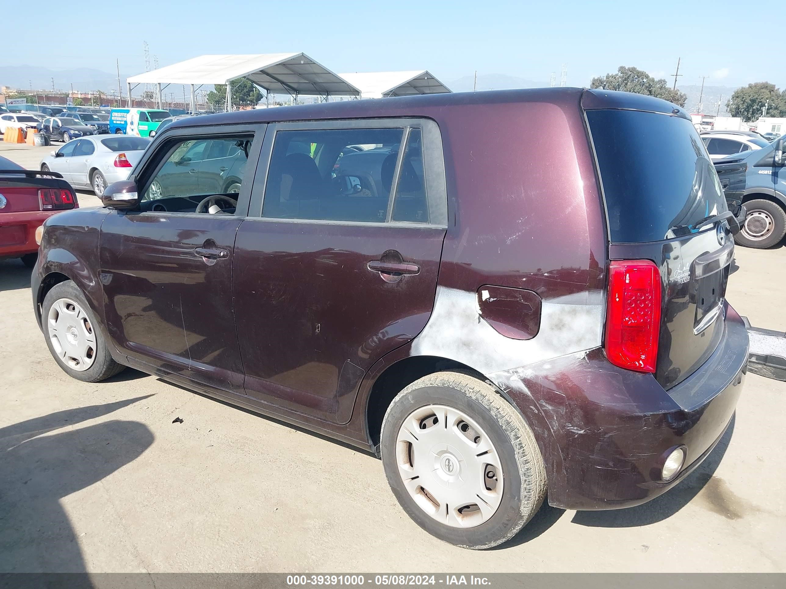 Photo 2 VIN: JTLKE50E091070371 - SCION XB 