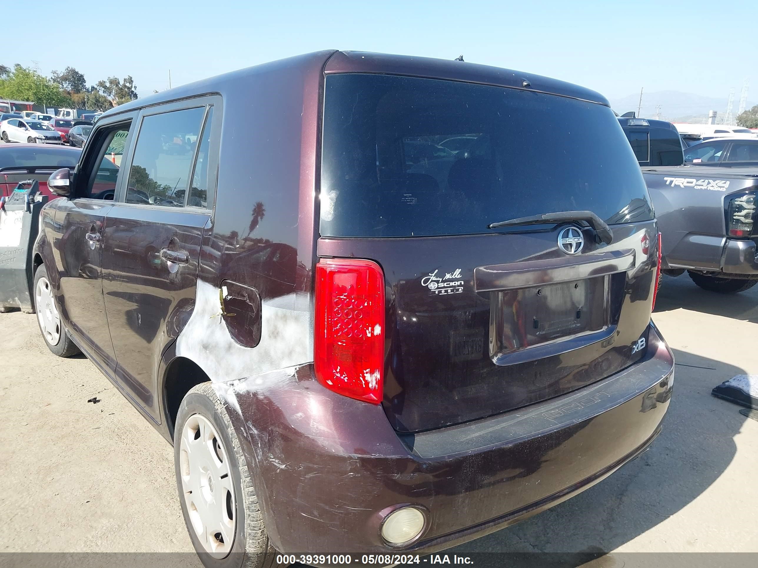 Photo 5 VIN: JTLKE50E091070371 - SCION XB 