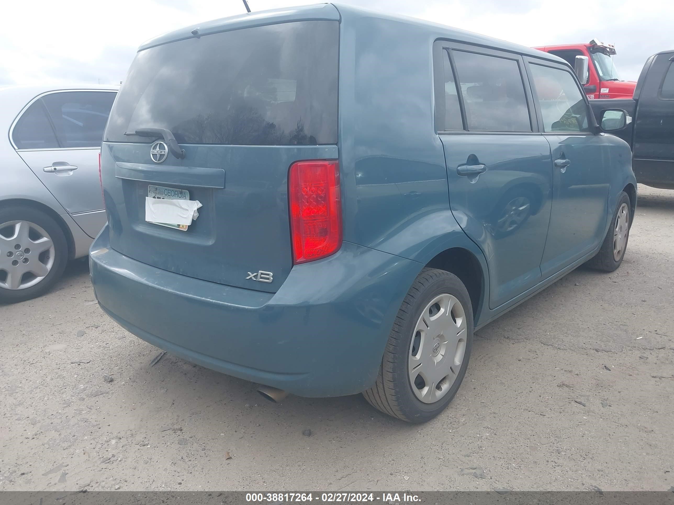 Photo 3 VIN: JTLKE50E091077871 - SCION XB 