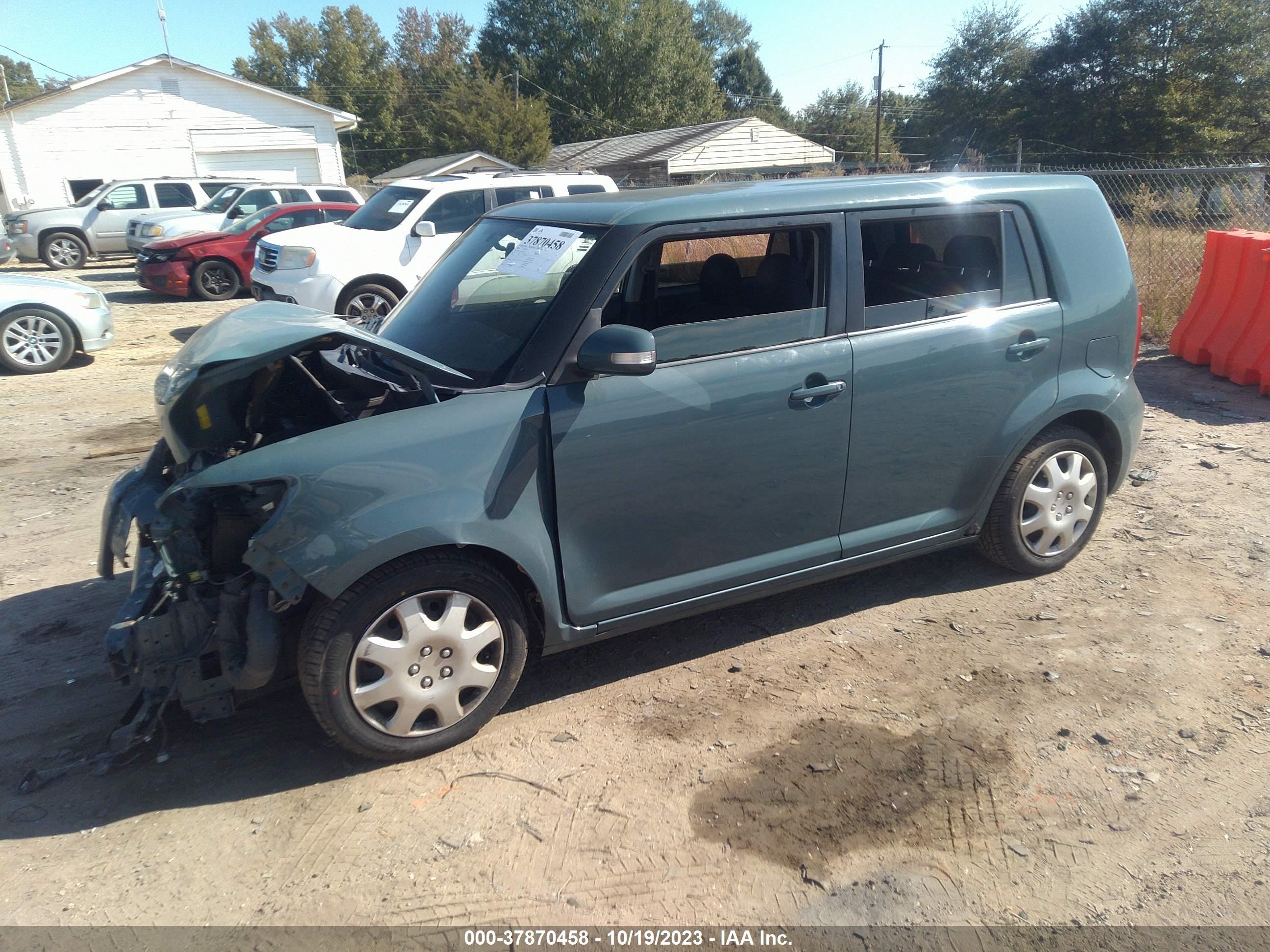 Photo 1 VIN: JTLKE50E181003437 - SCION XB 