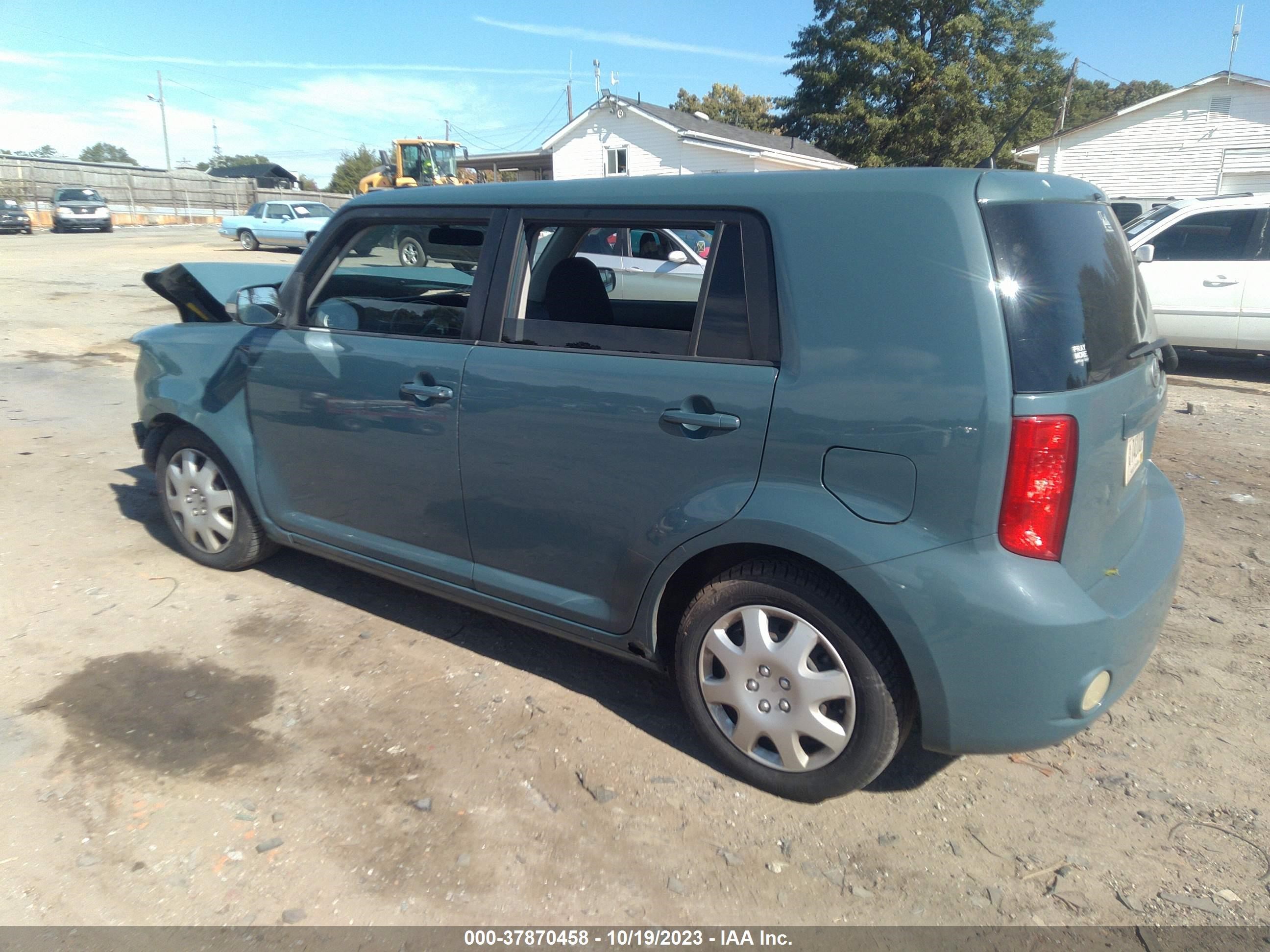 Photo 2 VIN: JTLKE50E181003437 - SCION XB 