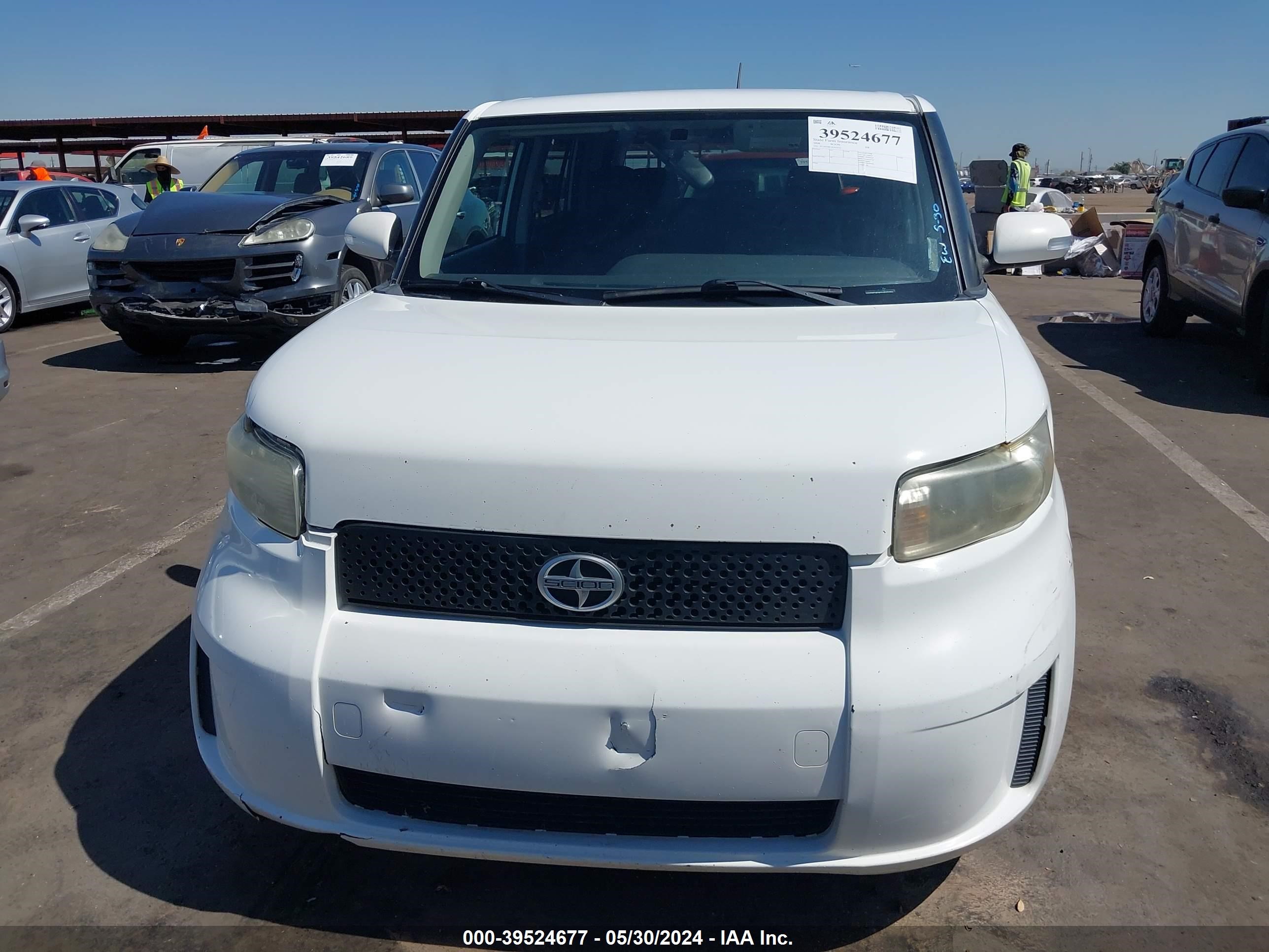 Photo 12 VIN: JTLKE50E181054713 - SCION XB 