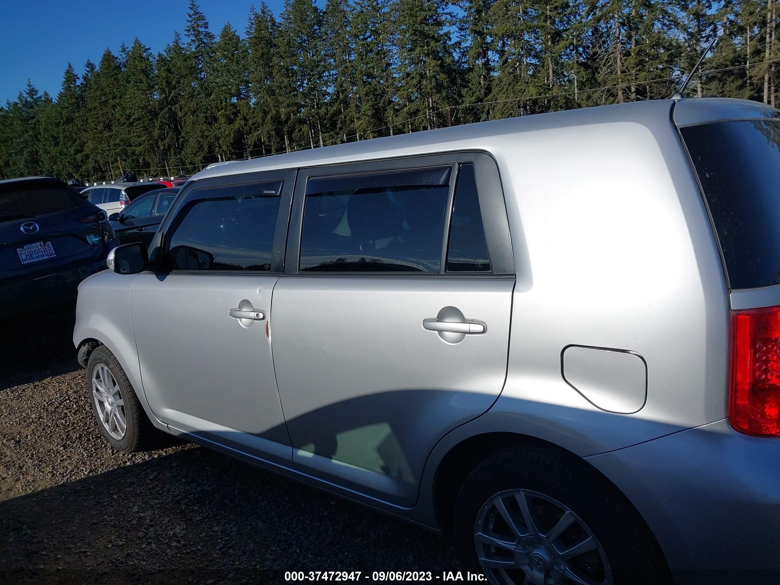 Photo 14 VIN: JTLKE50E181059278 - SCION XB 