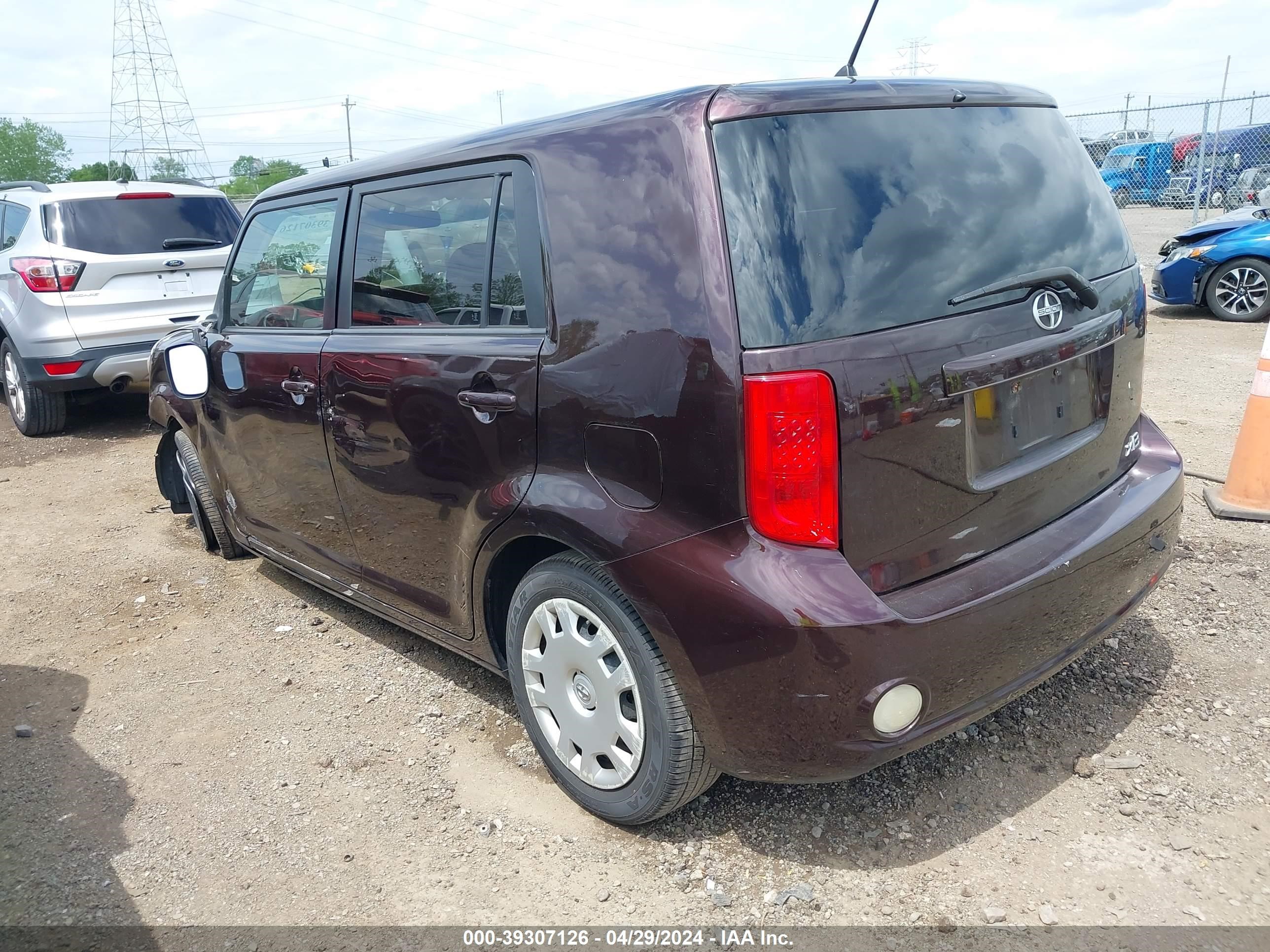 Photo 2 VIN: JTLKE50E191093304 - SCION XB 