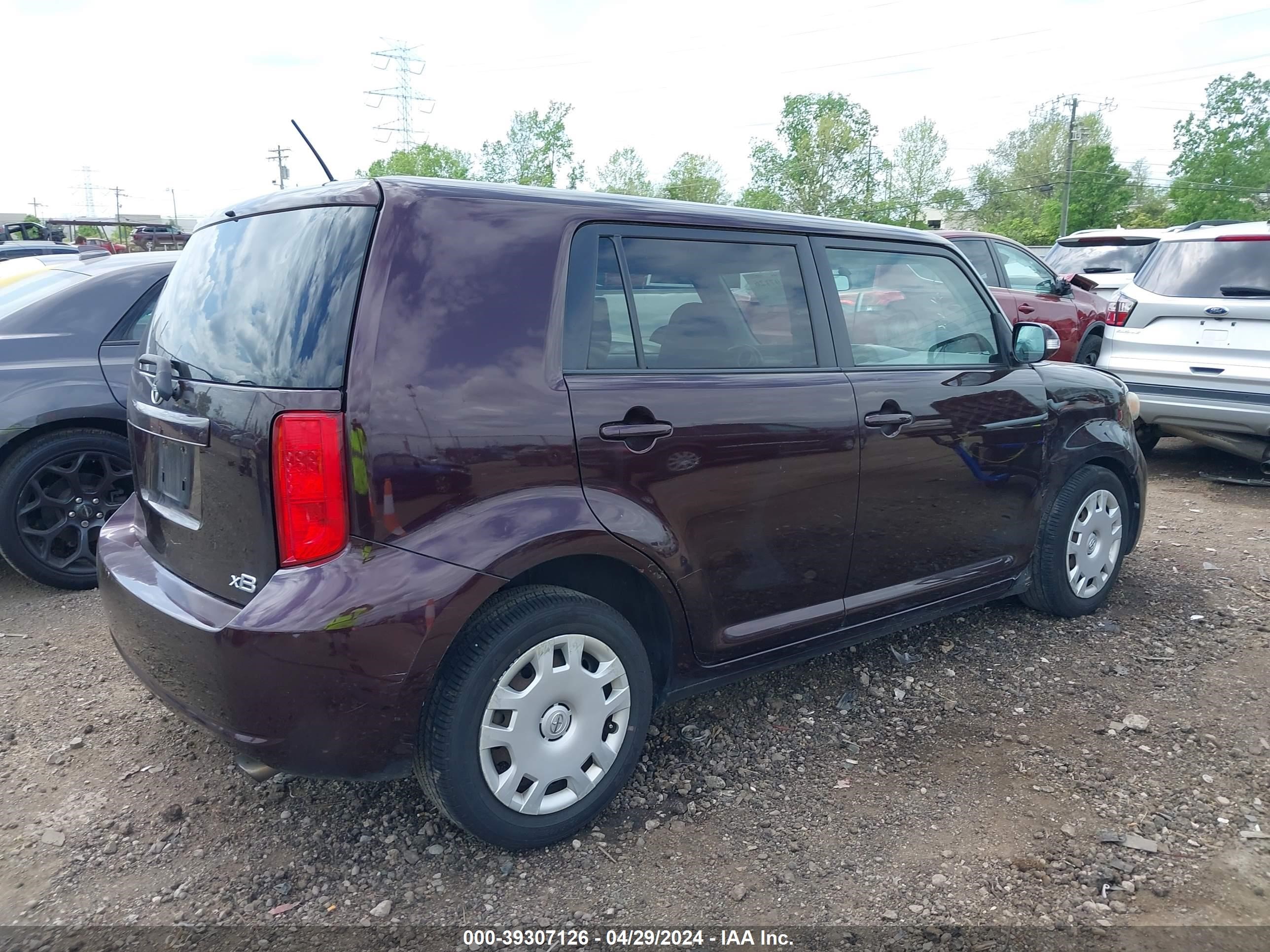 Photo 3 VIN: JTLKE50E191093304 - SCION XB 