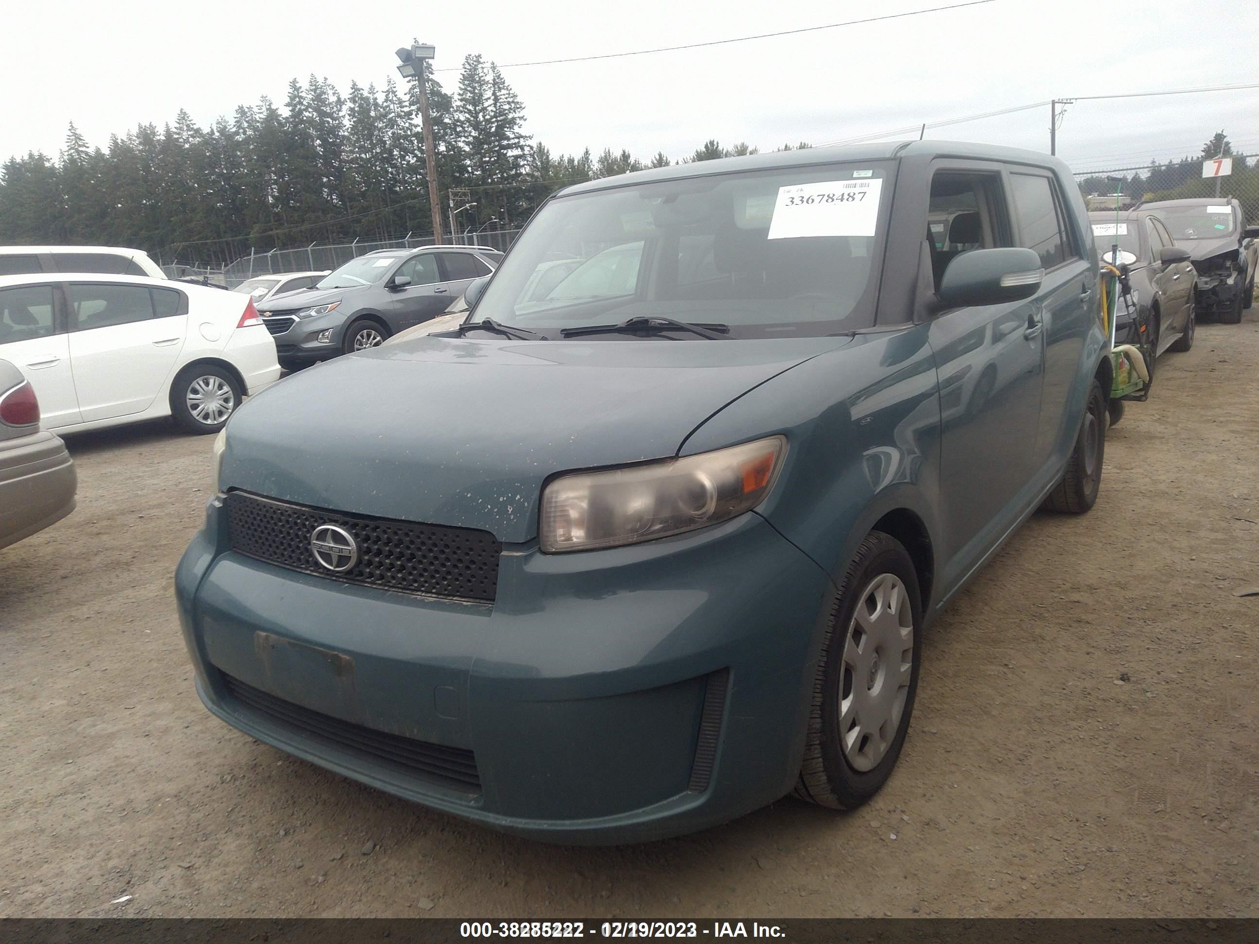 Photo 1 VIN: JTLKE50E281005651 - SCION XB 