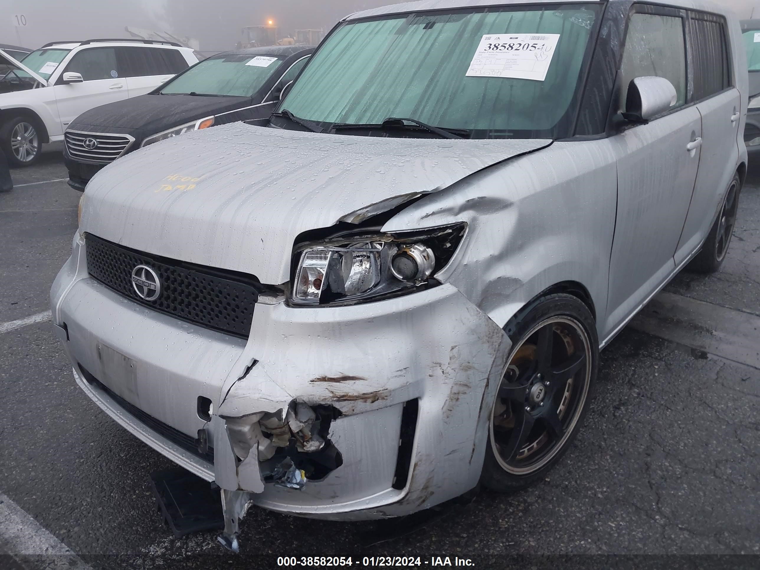 Photo 5 VIN: JTLKE50E281011417 - SCION XB 