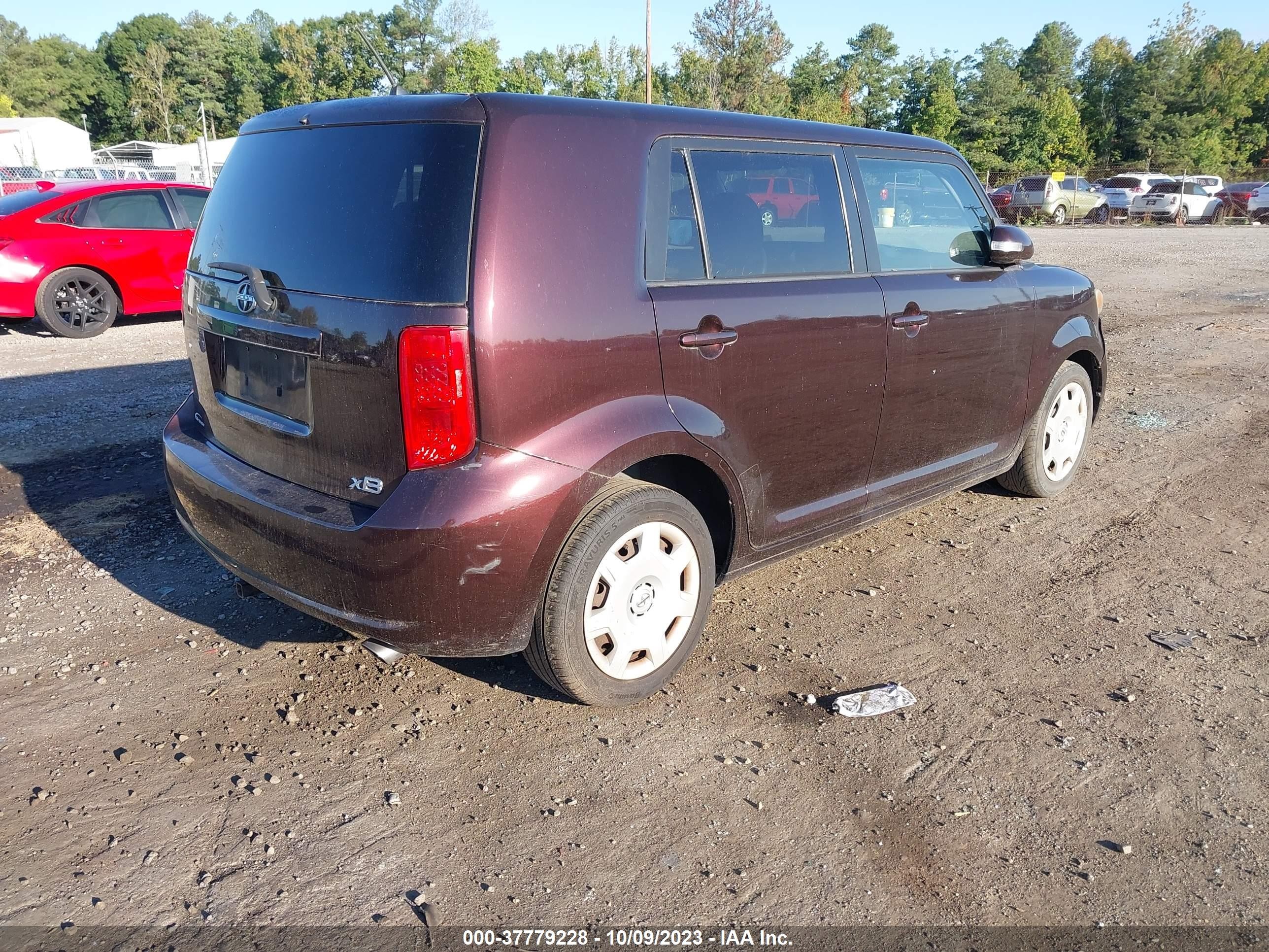 Photo 3 VIN: JTLKE50E291065706 - SCION XB 